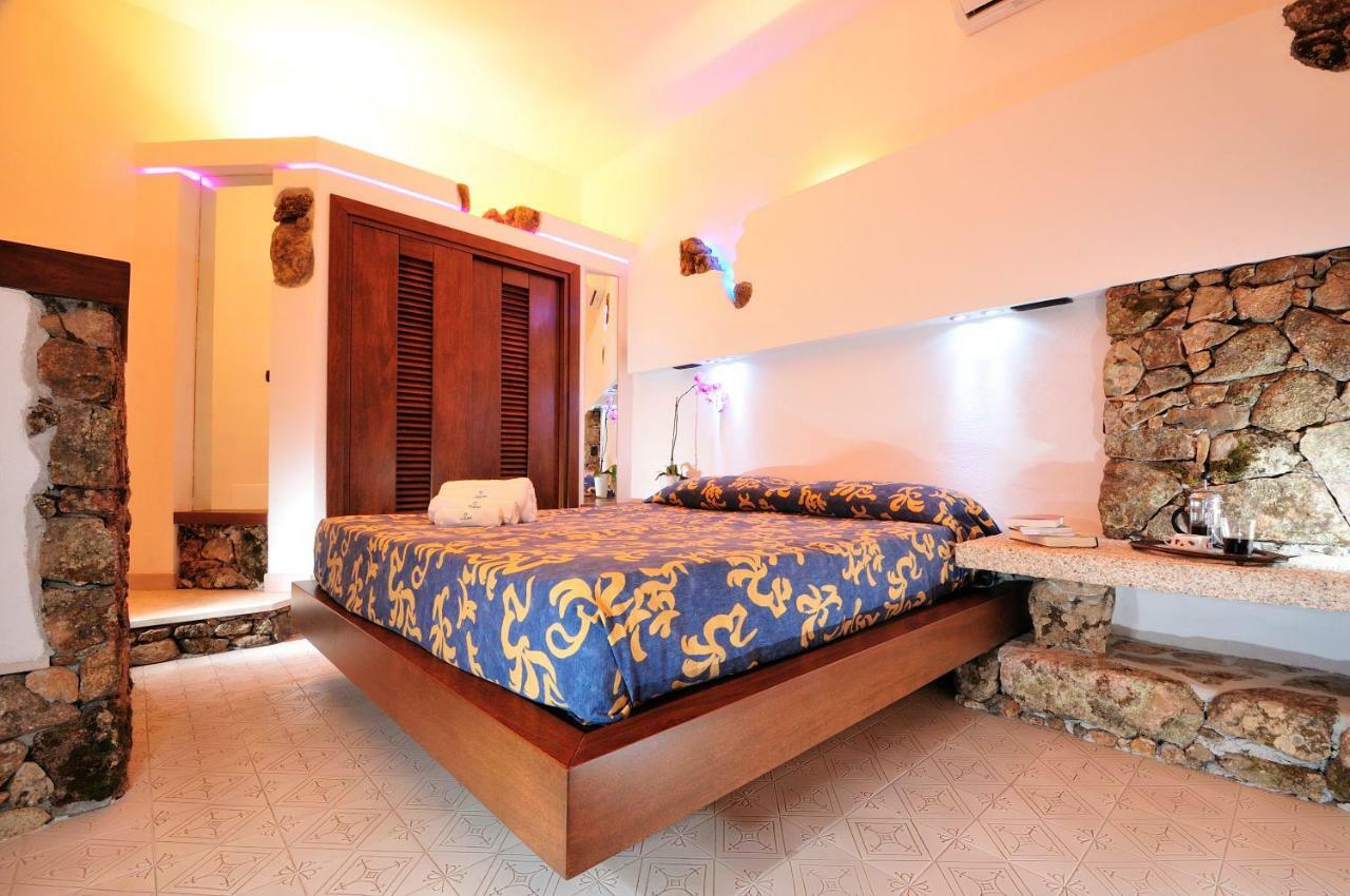Residence L'Ea Di Lavru - Appartamenti Mono-Bilo-Trilocali Porto San Paolo  Eksteriør bilde