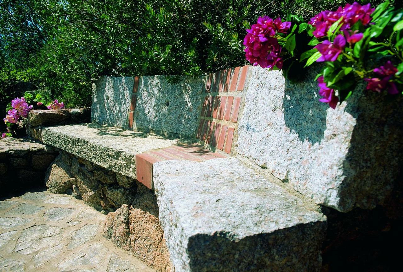 Residence L'Ea Di Lavru - Appartamenti Mono-Bilo-Trilocali Porto San Paolo  Eksteriør bilde