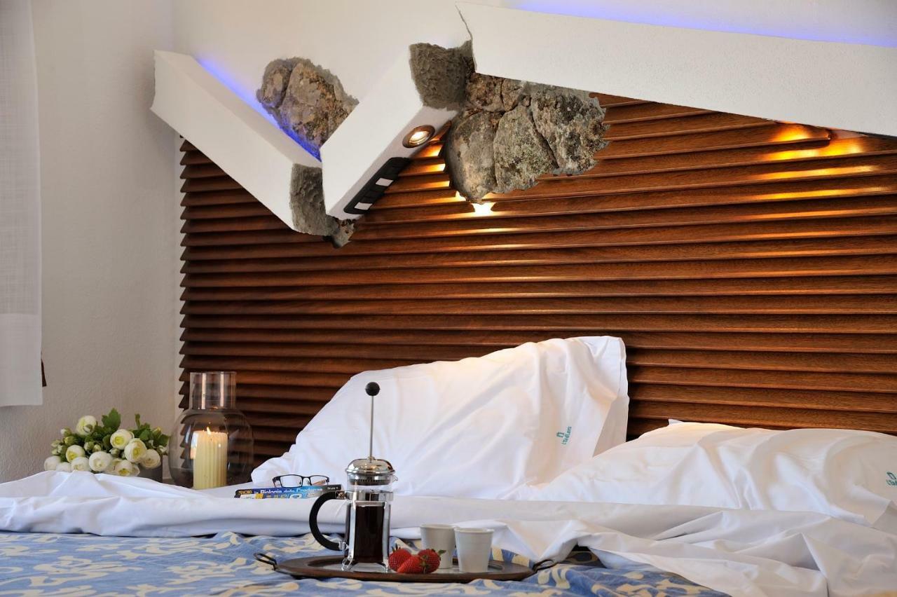Residence L'Ea Di Lavru - Appartamenti Mono-Bilo-Trilocali Porto San Paolo  Eksteriør bilde