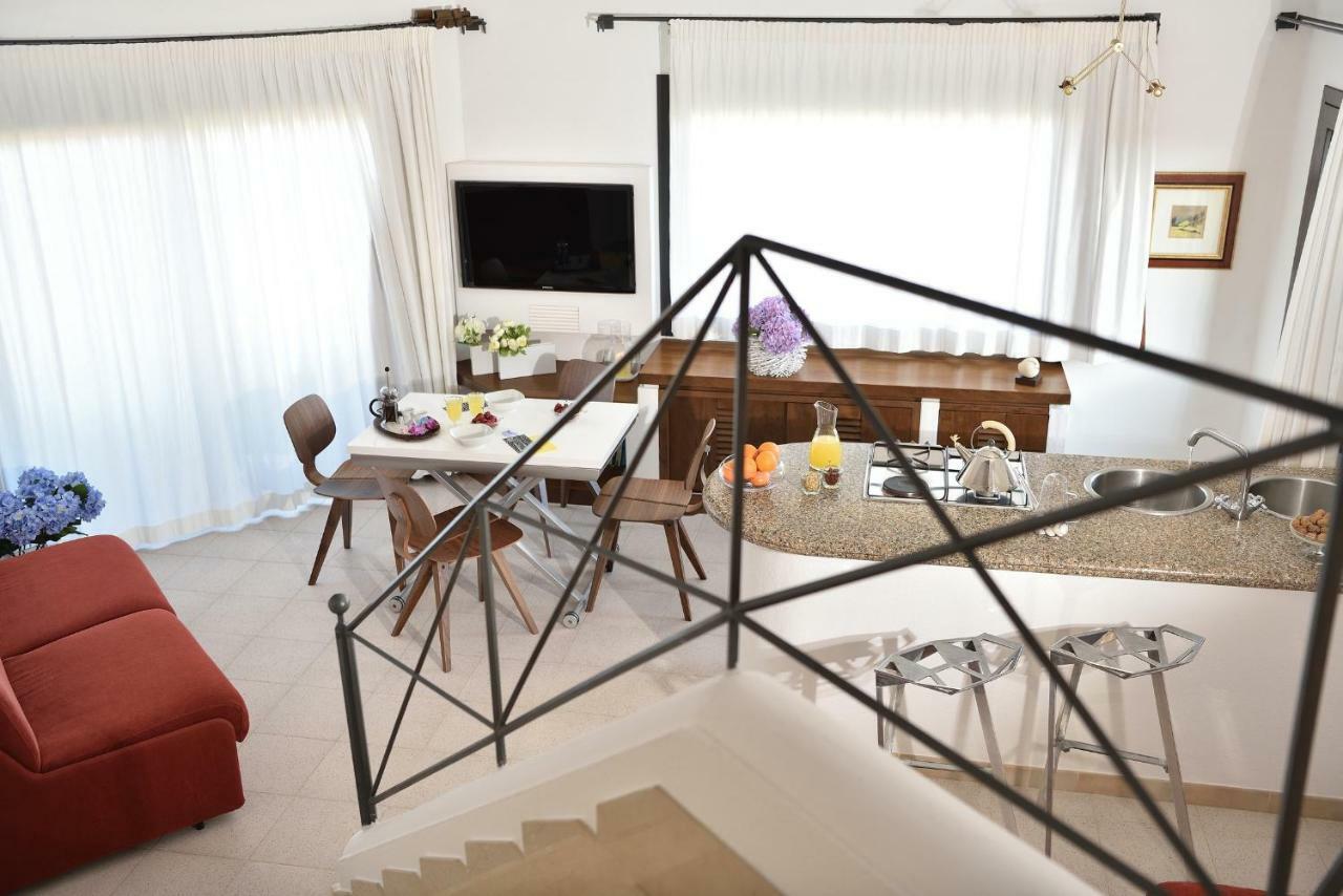 Residence L'Ea Di Lavru - Appartamenti Mono-Bilo-Trilocali Porto San Paolo  Eksteriør bilde