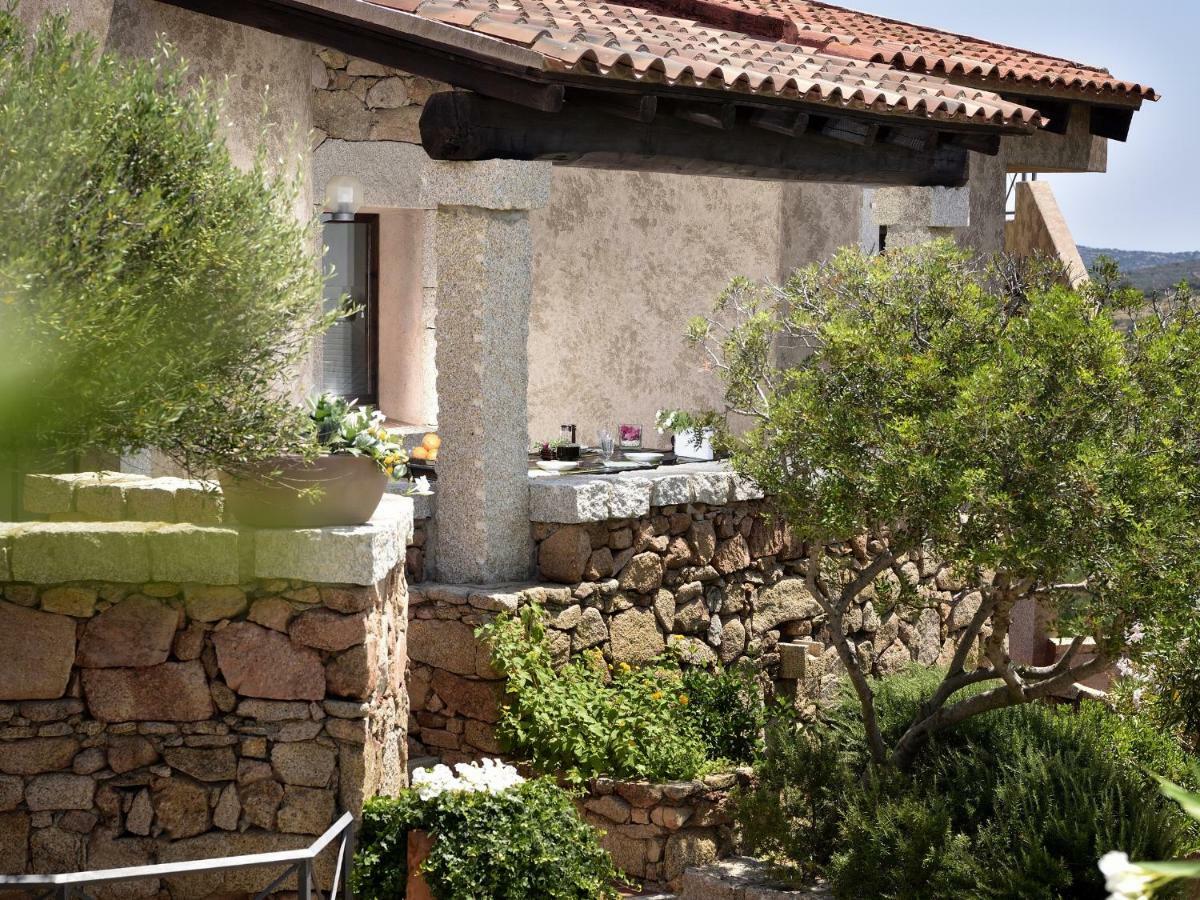 Residence L'Ea Di Lavru - Appartamenti Mono-Bilo-Trilocali Porto San Paolo  Eksteriør bilde